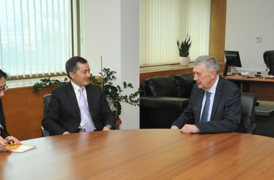 Zamjenik predsjedavajuće Predstavničkog doma Nebojša Radmanović primio u nastupnu posjetu ambasadora Narodne Republike Kine